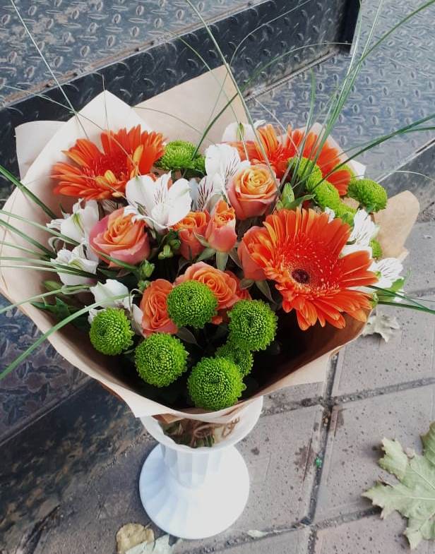Букет цветов из: Герберы, Хризантемы, Альстромерии и Розы в Батуринской