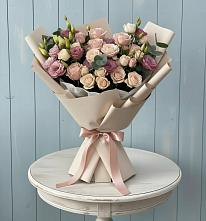 Букет цветов из:  Розы и Лизиантусы в Батуринской