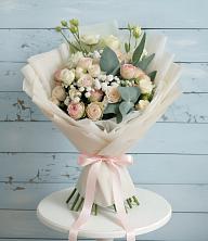 Букет цветов из:  Розы и Лизиантусы в Батуринской