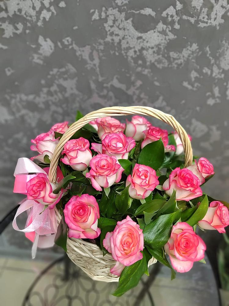 Цветочная композиция из Розы в корзине в Батуринской