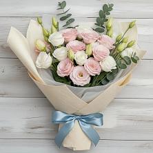 Букет цветов из:  Лизиантусы в Батуринской