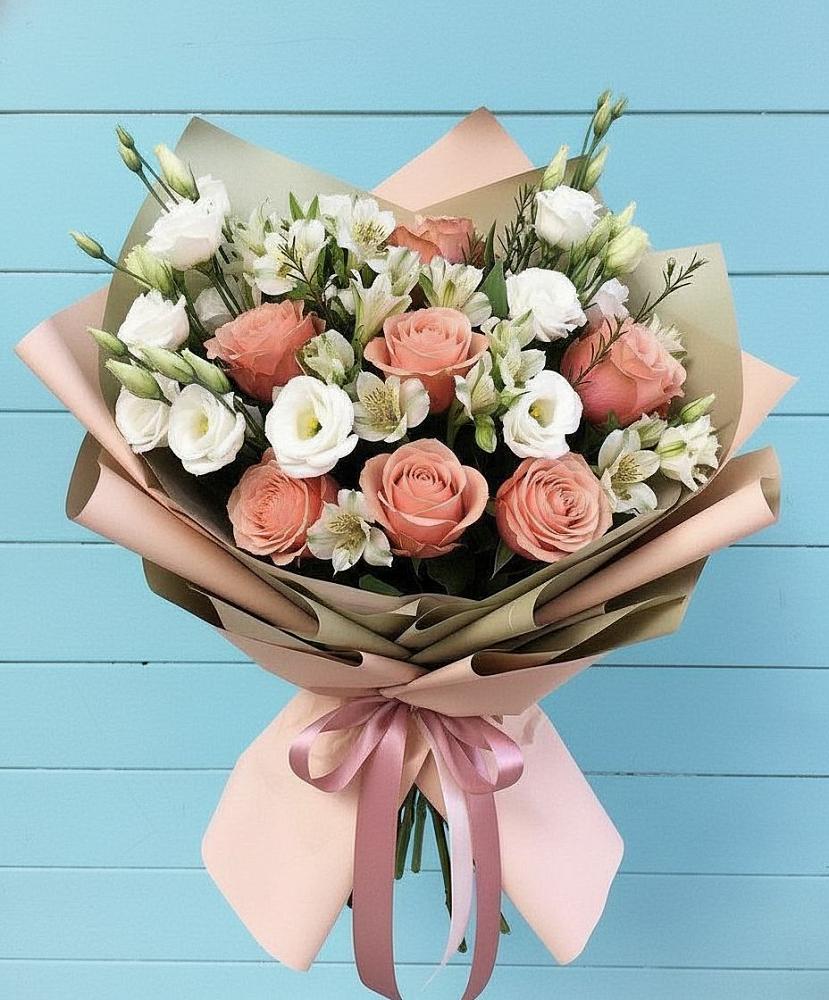 Букет цветов из: Розы, Альстромерии и Лизиантусы в Батуринской