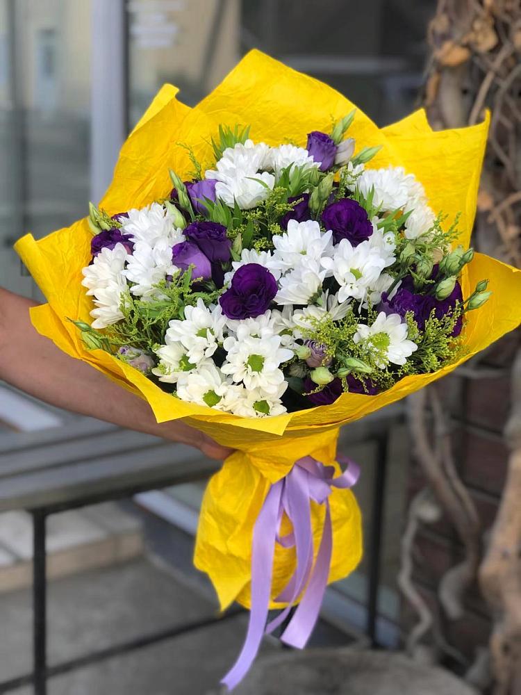 Букет цветов из: Ирисы, Хризантемы и Ромашки в Батуринской