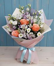 Букет цветов из:  Лизиантусы, Розы, Альстромерии и Гипсофила в Батуринской