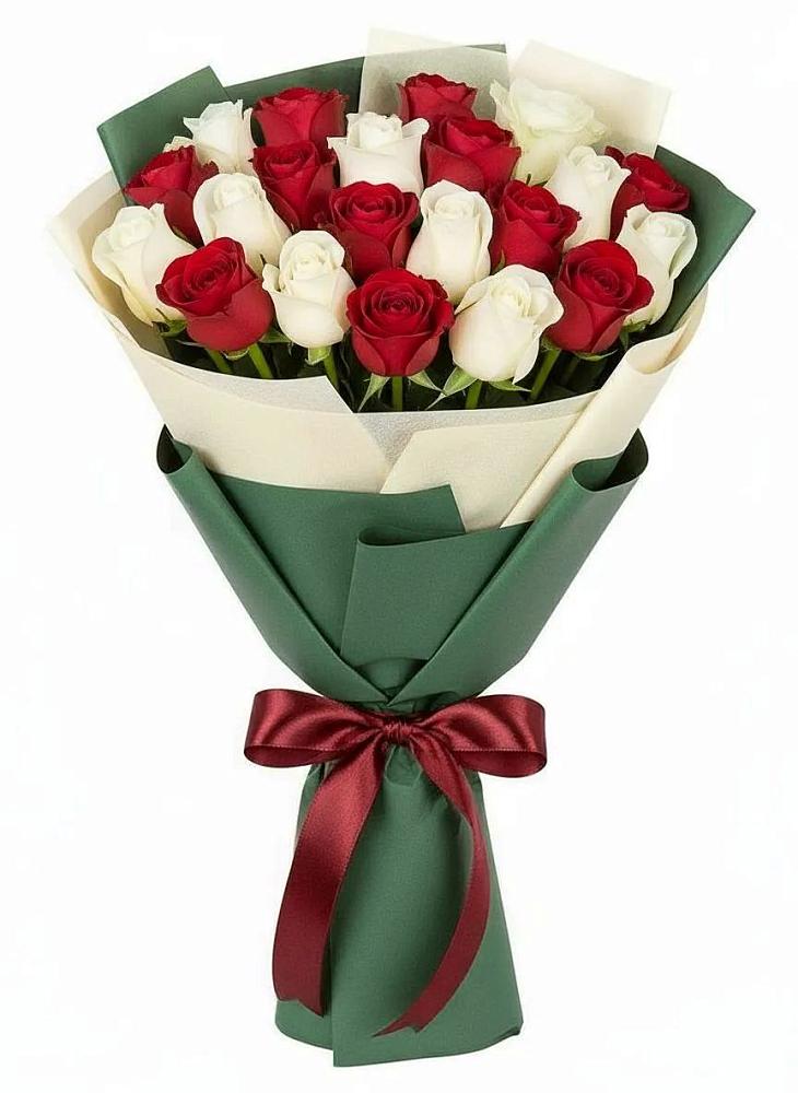 Букет Микс из красных и белых роз в Батуринской