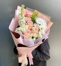 Букет цветов из:  Хризантемы и Розы в Батуринской