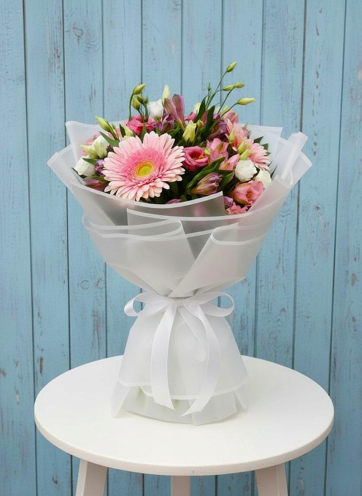 Букет цветов из: Герберы, Альстромерии и Лизиантусы в Батуринской