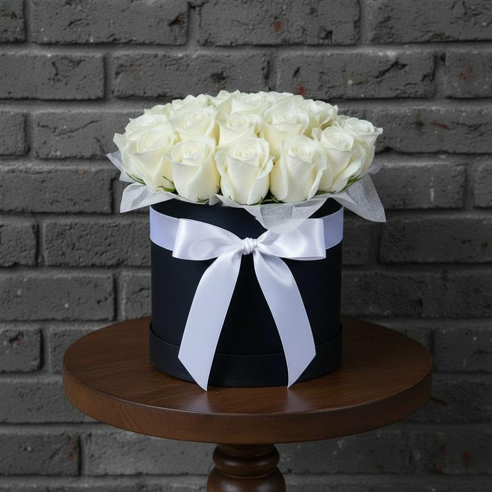 Цветочная композиция из Розы в шляпной коробке в Батуринской