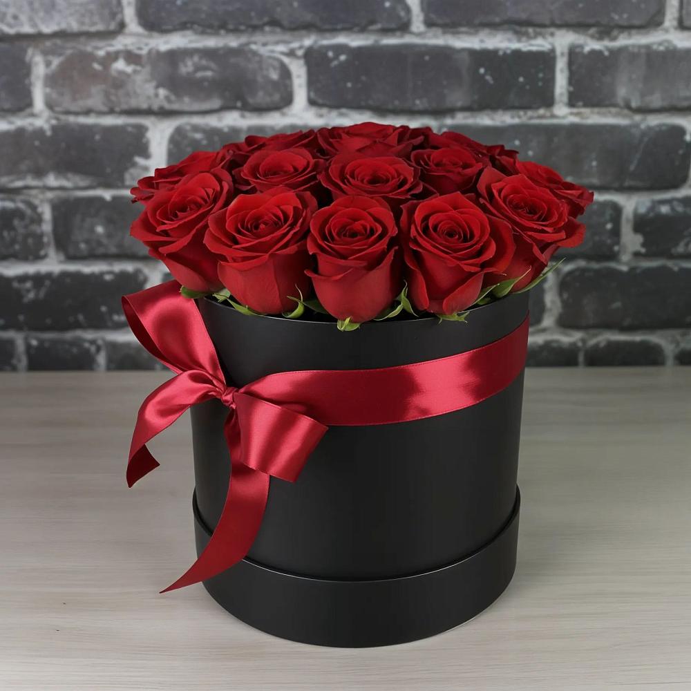 Цветочная композиция из Розы в шляпной коробке в Батуринской