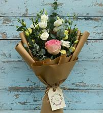 Букет цветов из:  Розы и Лизиантусы #REPLACE_PRED# Батуринской