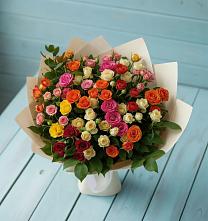 Букет Микс из разноцветных кустовых роз в Батуринской