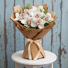 Букет цветов из:  Орхидеи и Розы в Батуринской
