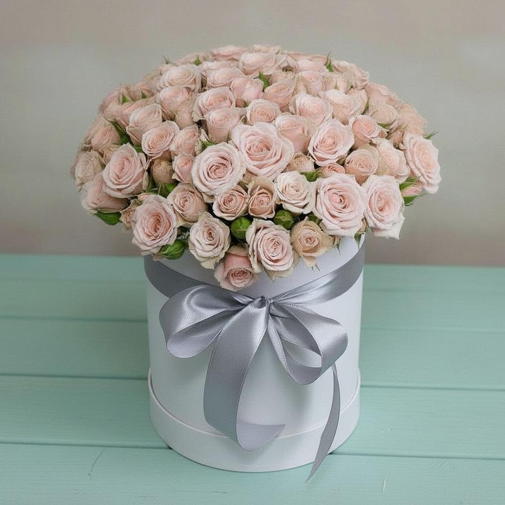 Цветочная композиция из Розы в шляпной коробке в Батуринской